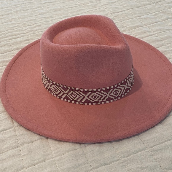 Pink wide brim hat - Picture 1 of 4